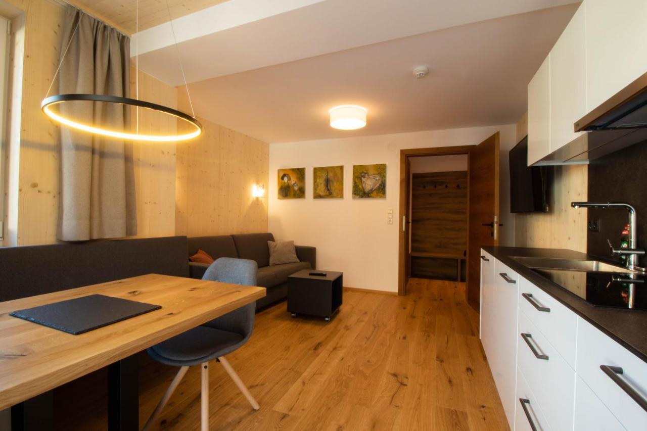 Wally Berg-Appartements Zams Zewnętrze zdjęcie